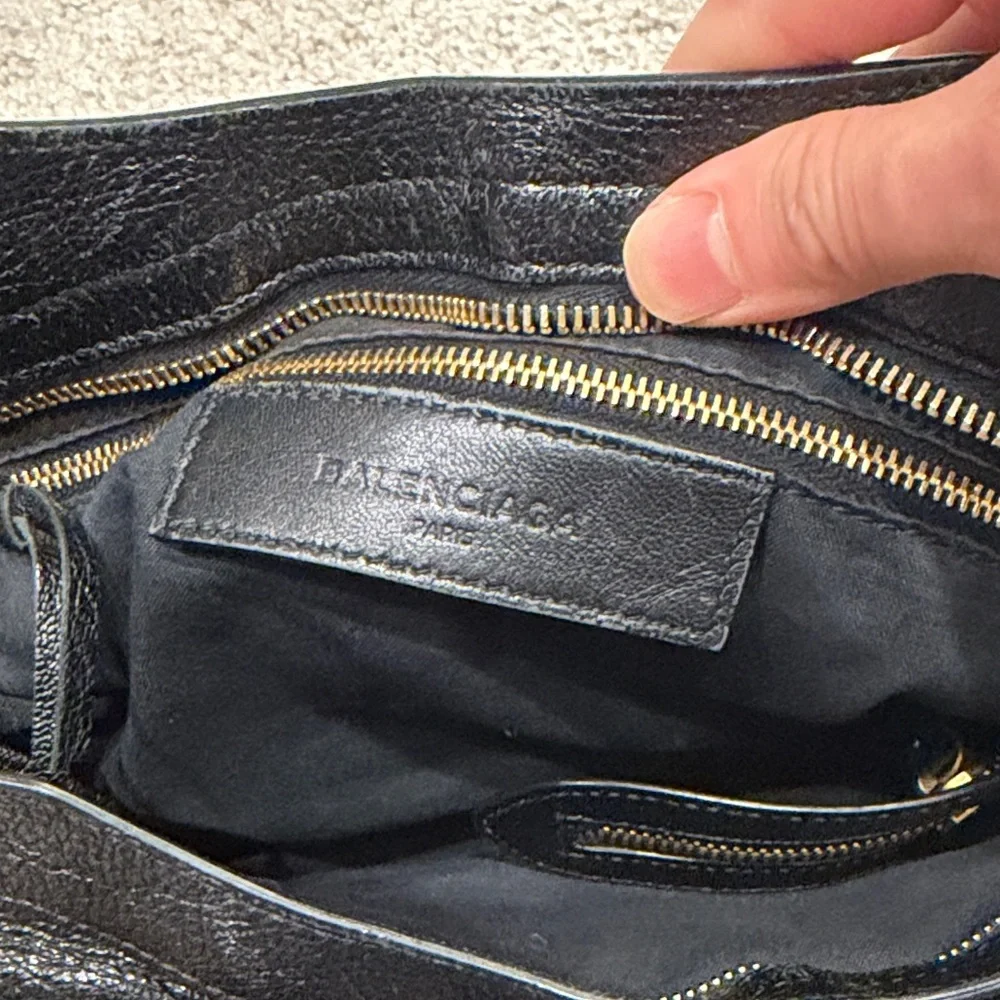 Balenciaga Black Leather Shoulder Bag with Gold Details - Picture 3 of 8